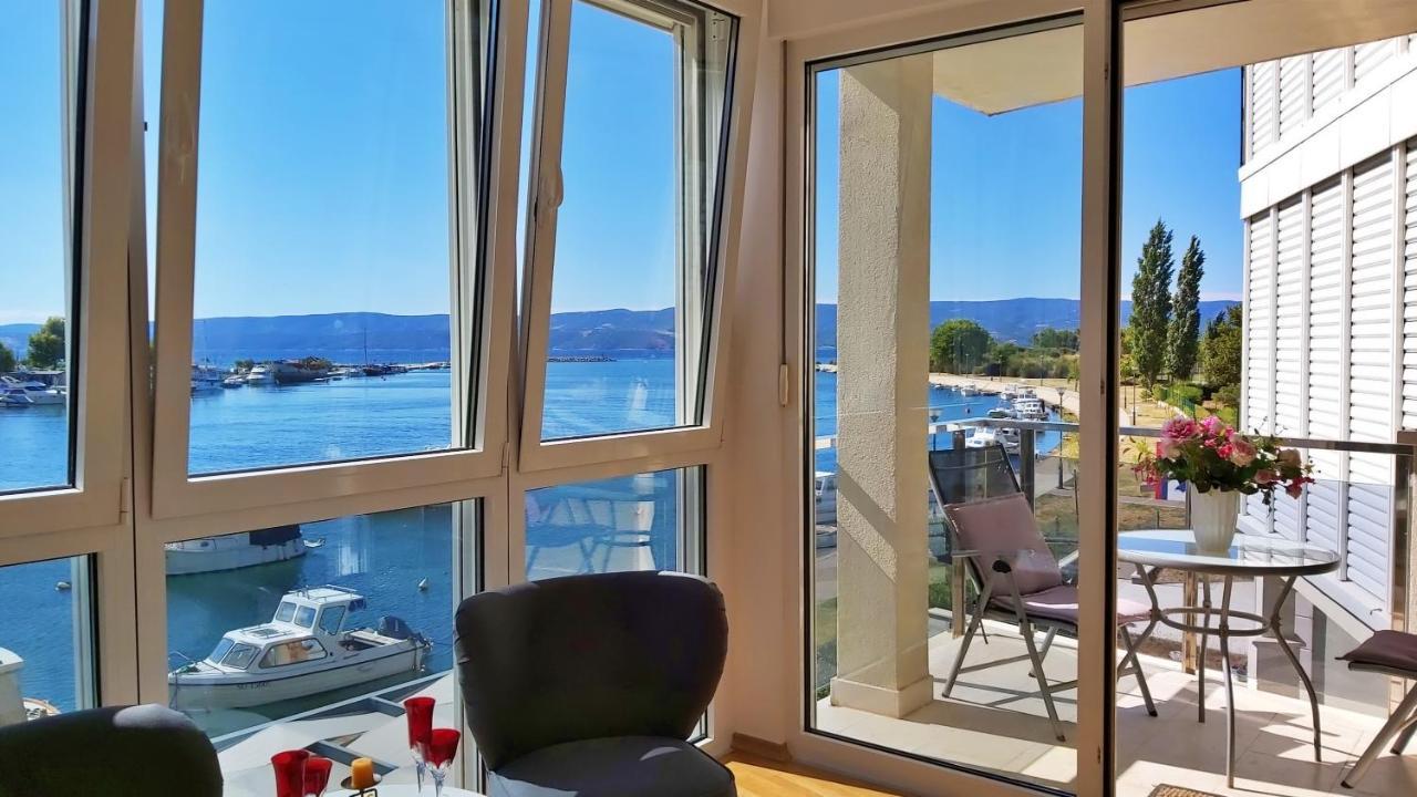 Apartment Lora Omiš Esterno foto