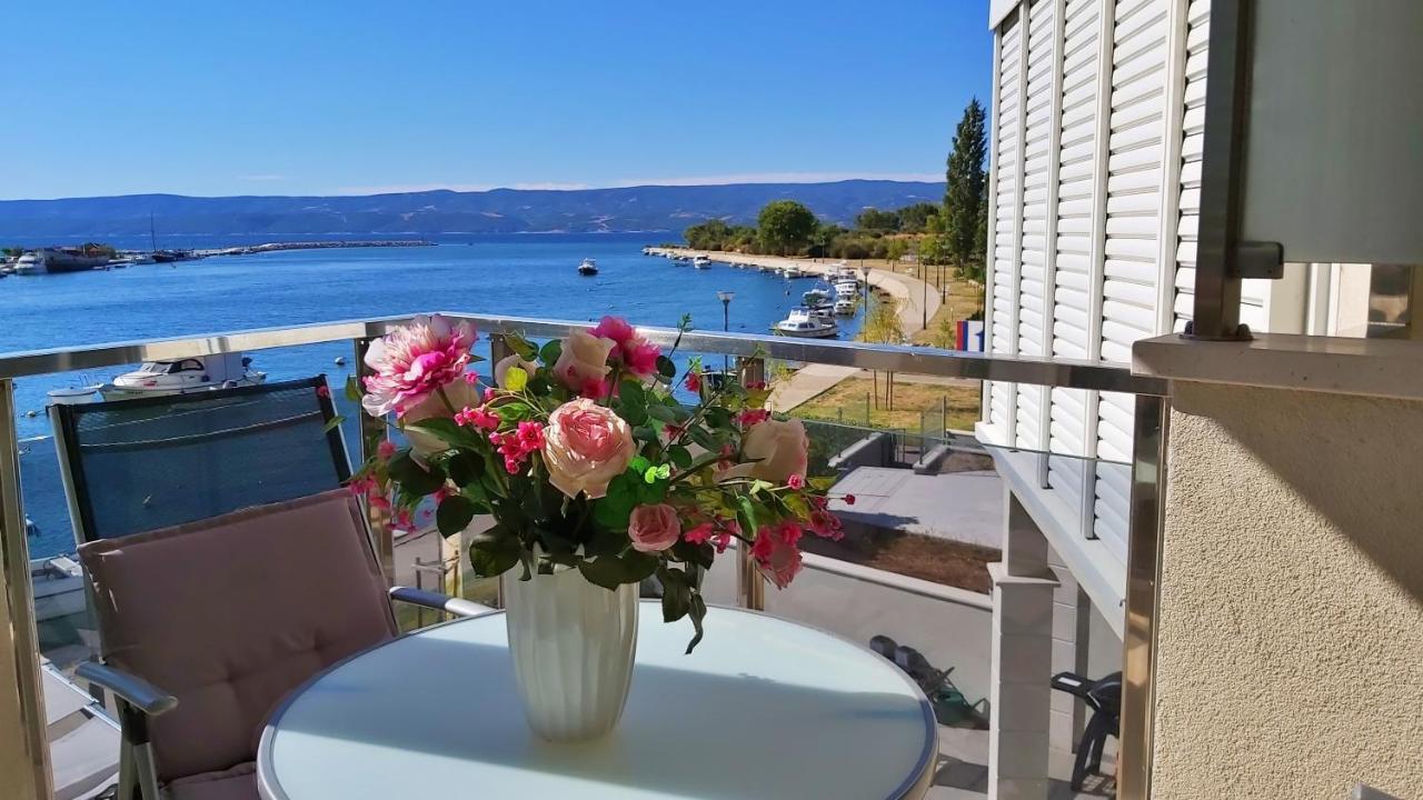 Apartment Lora Omiš Esterno foto