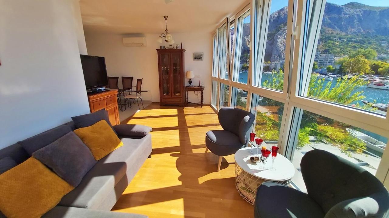 Apartment Lora Omiš Esterno foto