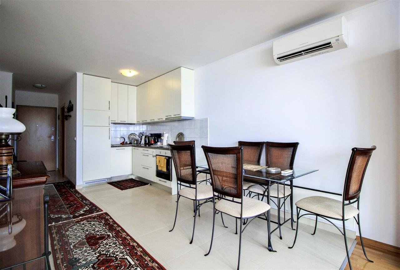 Apartment Lora Omiš Esterno foto